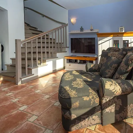 Gutshofhaeuser - Haushaelfte 2